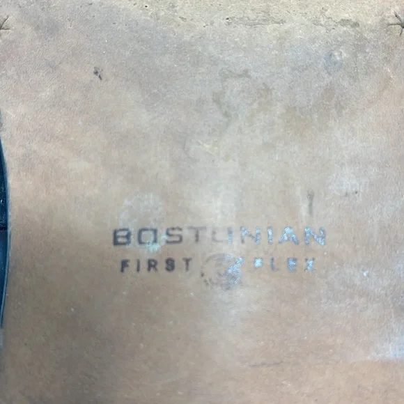 Bostonian Classics Black Tasseled Wingtip Leather Shoes - Picture 6 of 8